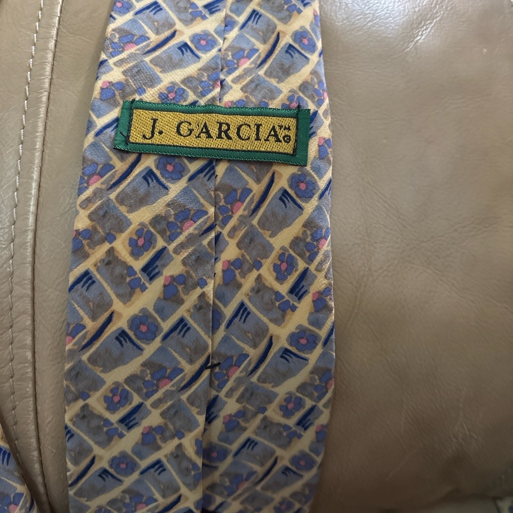 J. Garcia Blue and Cream Geometric Tie